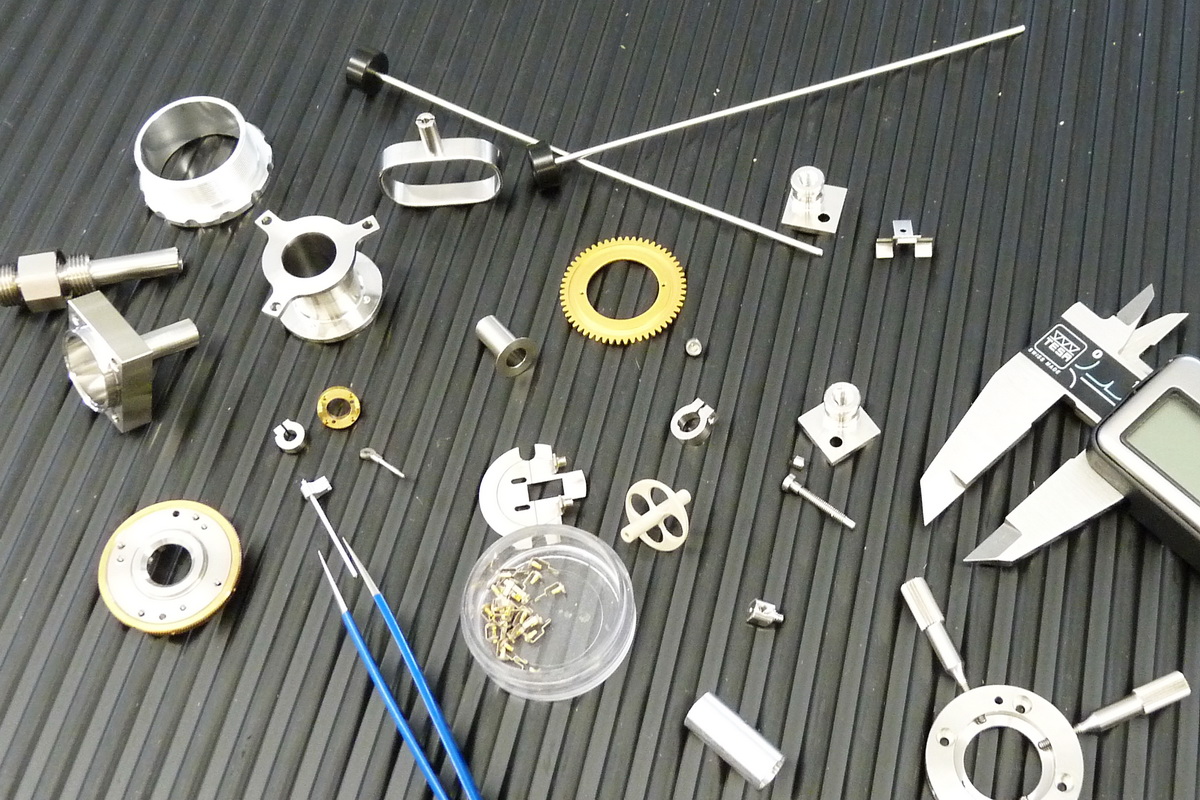 Manufacturing of high precision parts